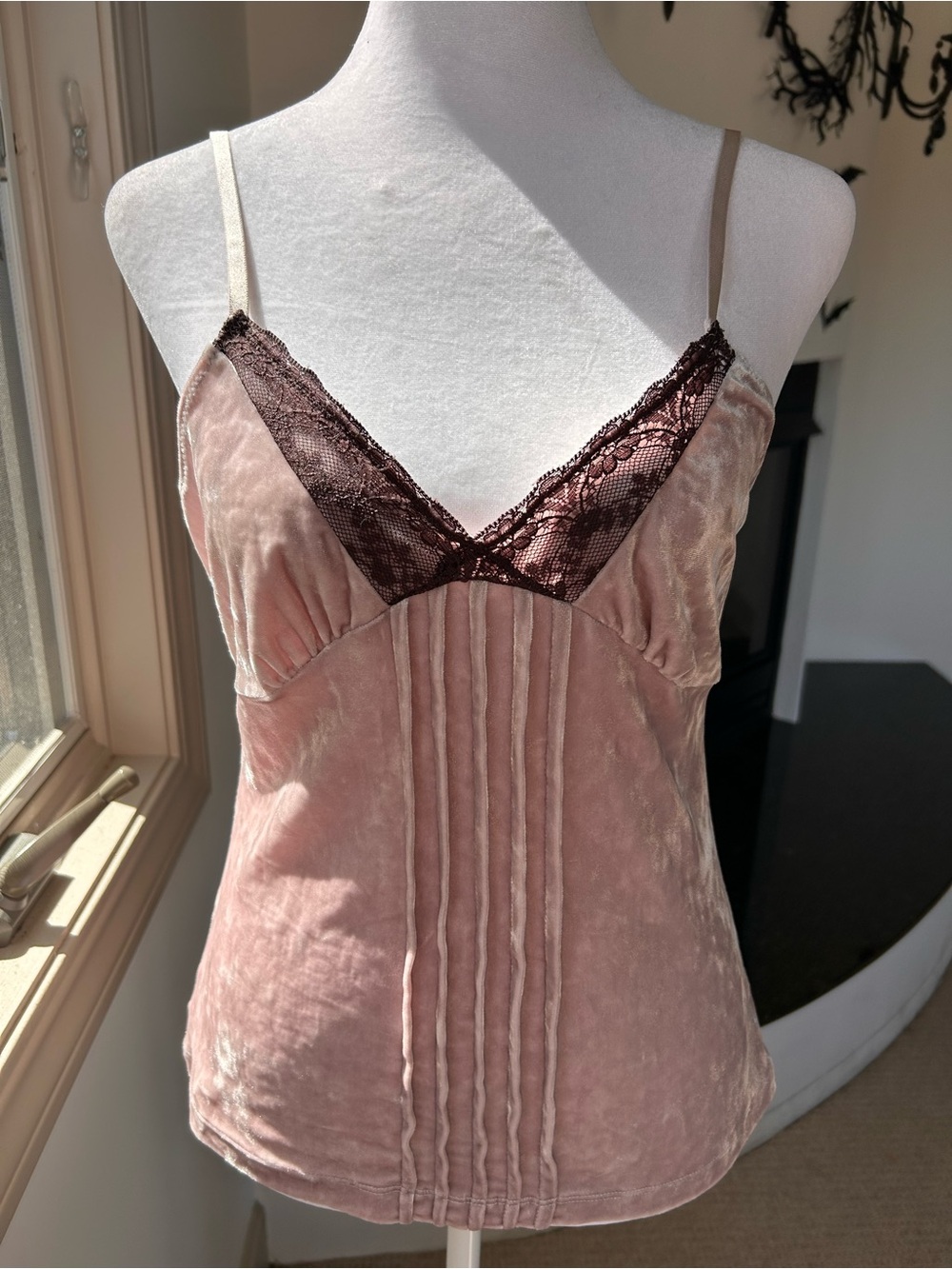 MNG velvet Mauve v neck cami with chocolate brown lace trim